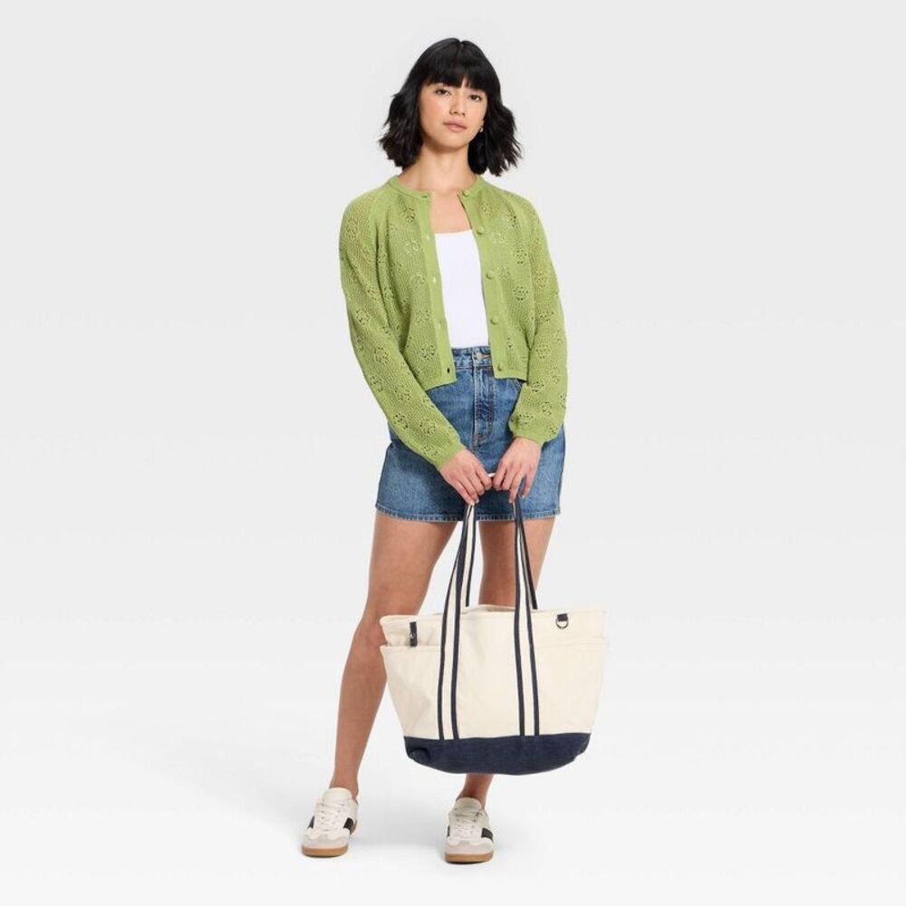 Universal Thread Green Sweater - Picture 3 of 3